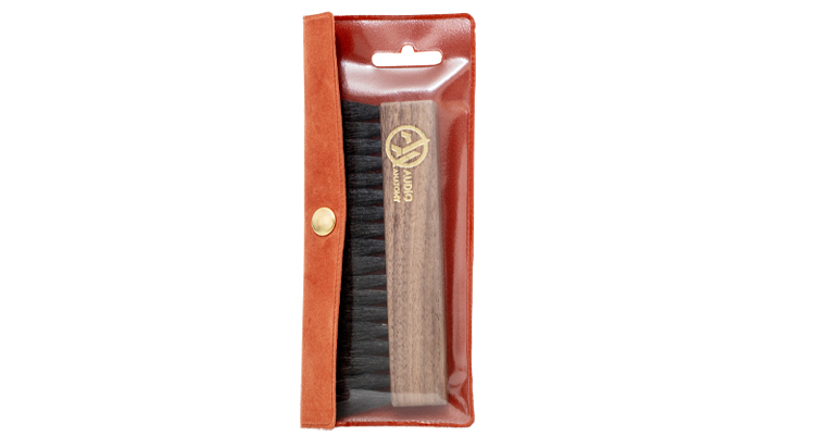 Vinyl Brush Oak Wood and Goat Hair with Packaging